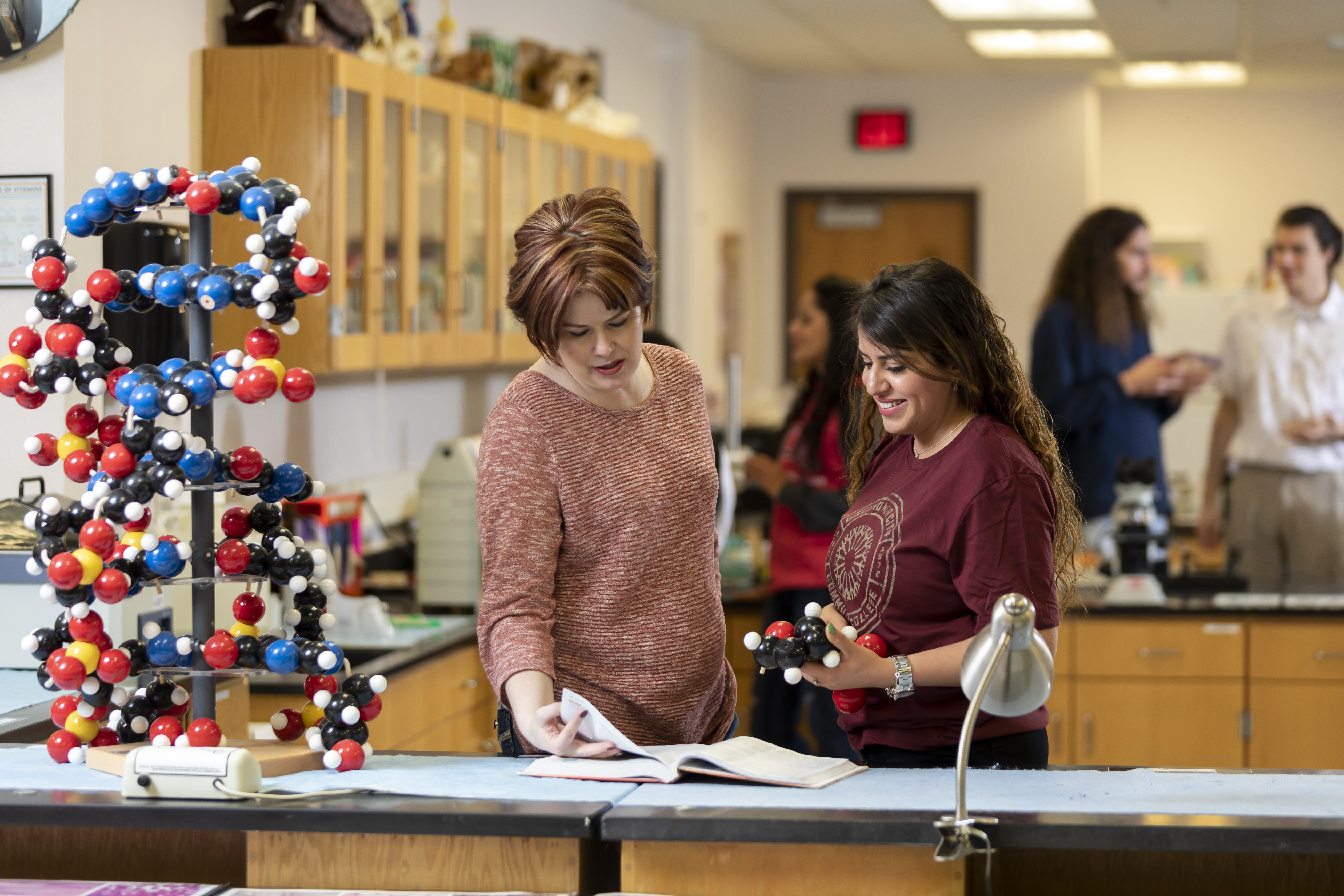 People in an OCCC chemistry lab.